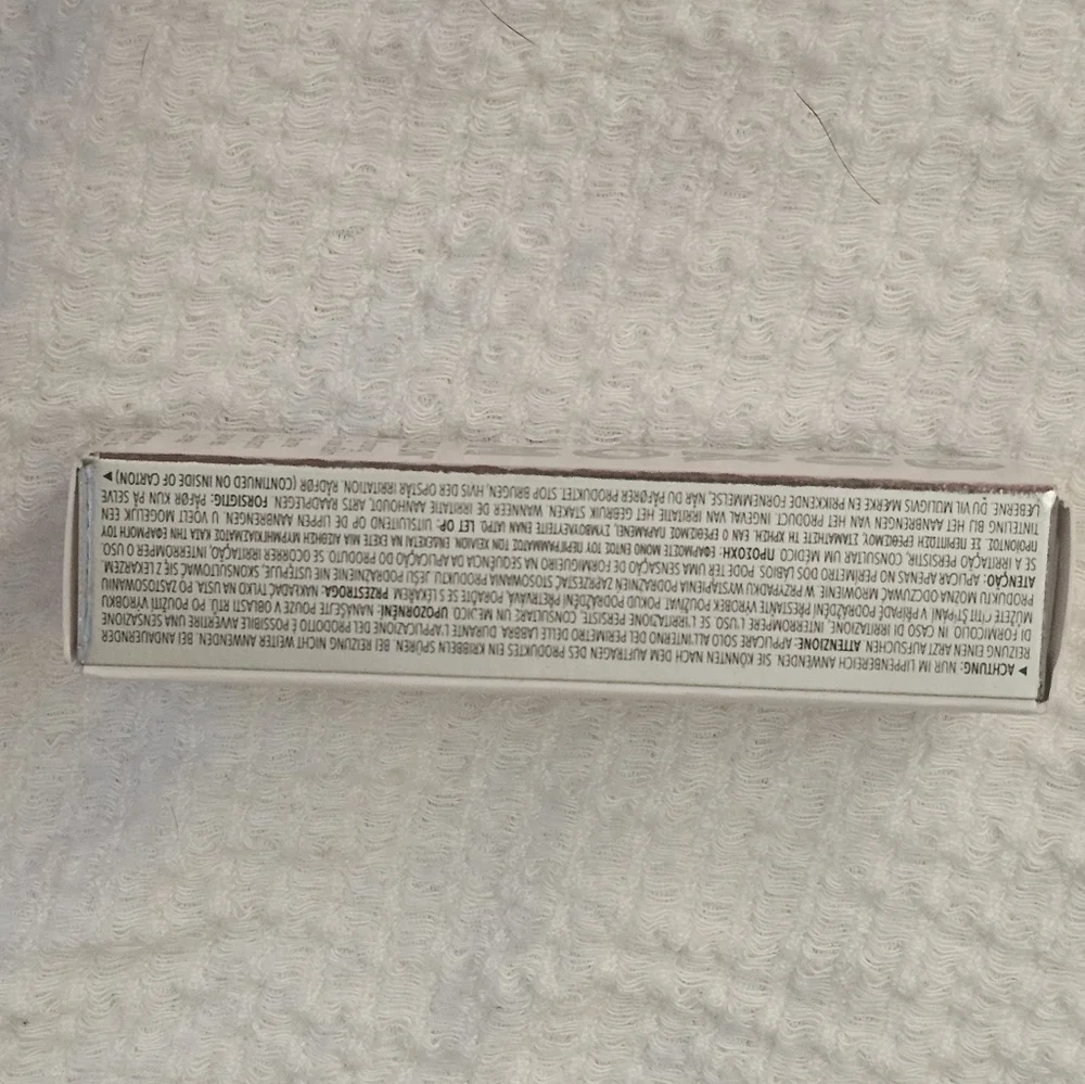 Buxom Full On Plumping Lip Balm shade Peach Smoothie